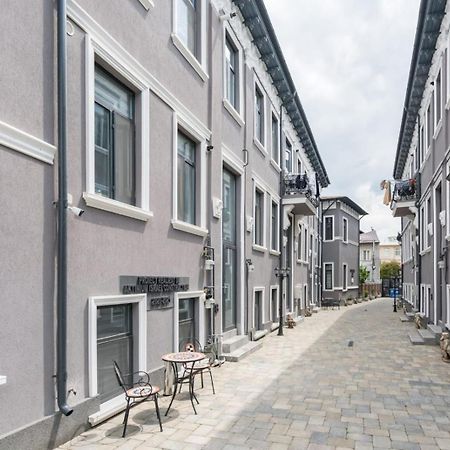 4 City Bucharest Luaran gambar